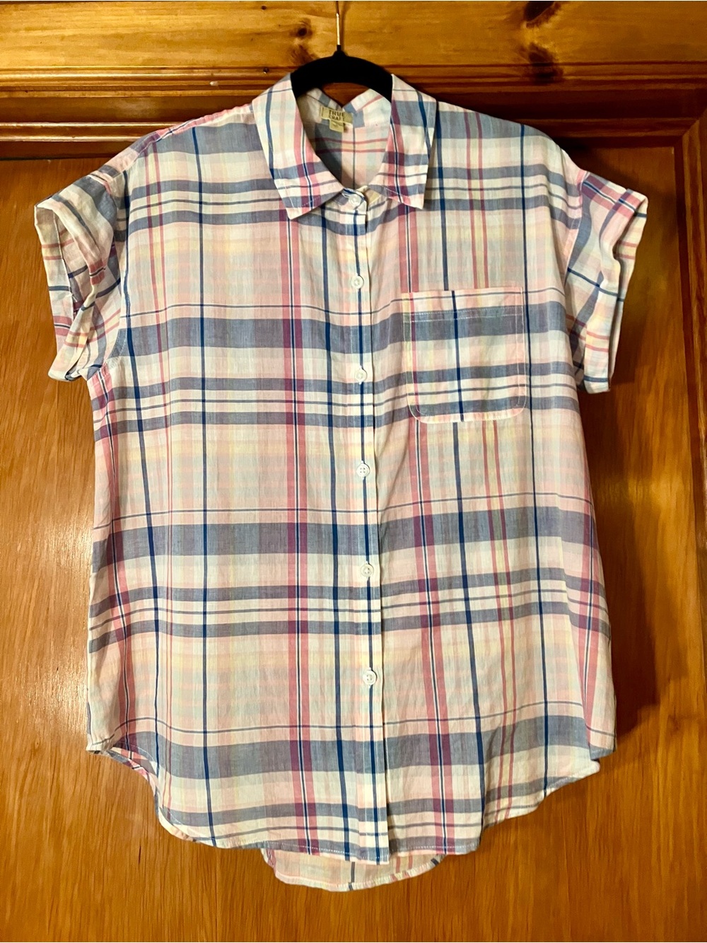 True Craft Pink & Blue Plaid Short-Sleeve Button-Up Blouse